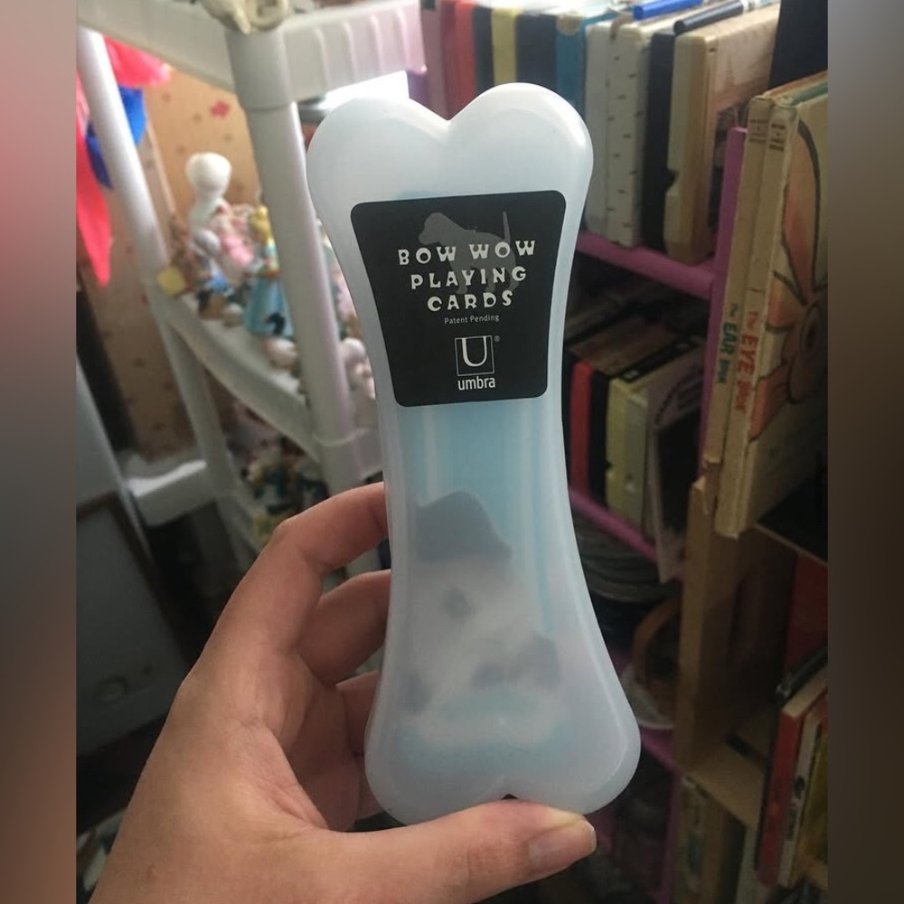 B O W Wow playing cards